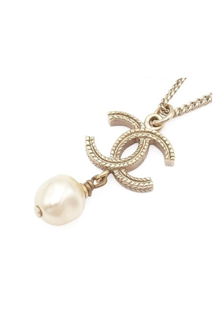 Chanel Necklace Gold Metal Costume Pearl CC Logo